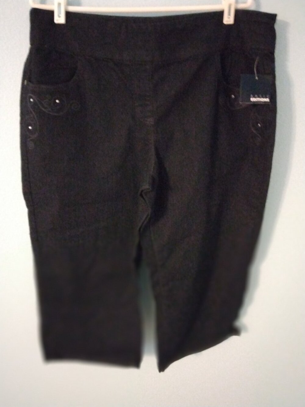 NWT Basic Editions Women Cropped Denim Pants Pull-On Size 16